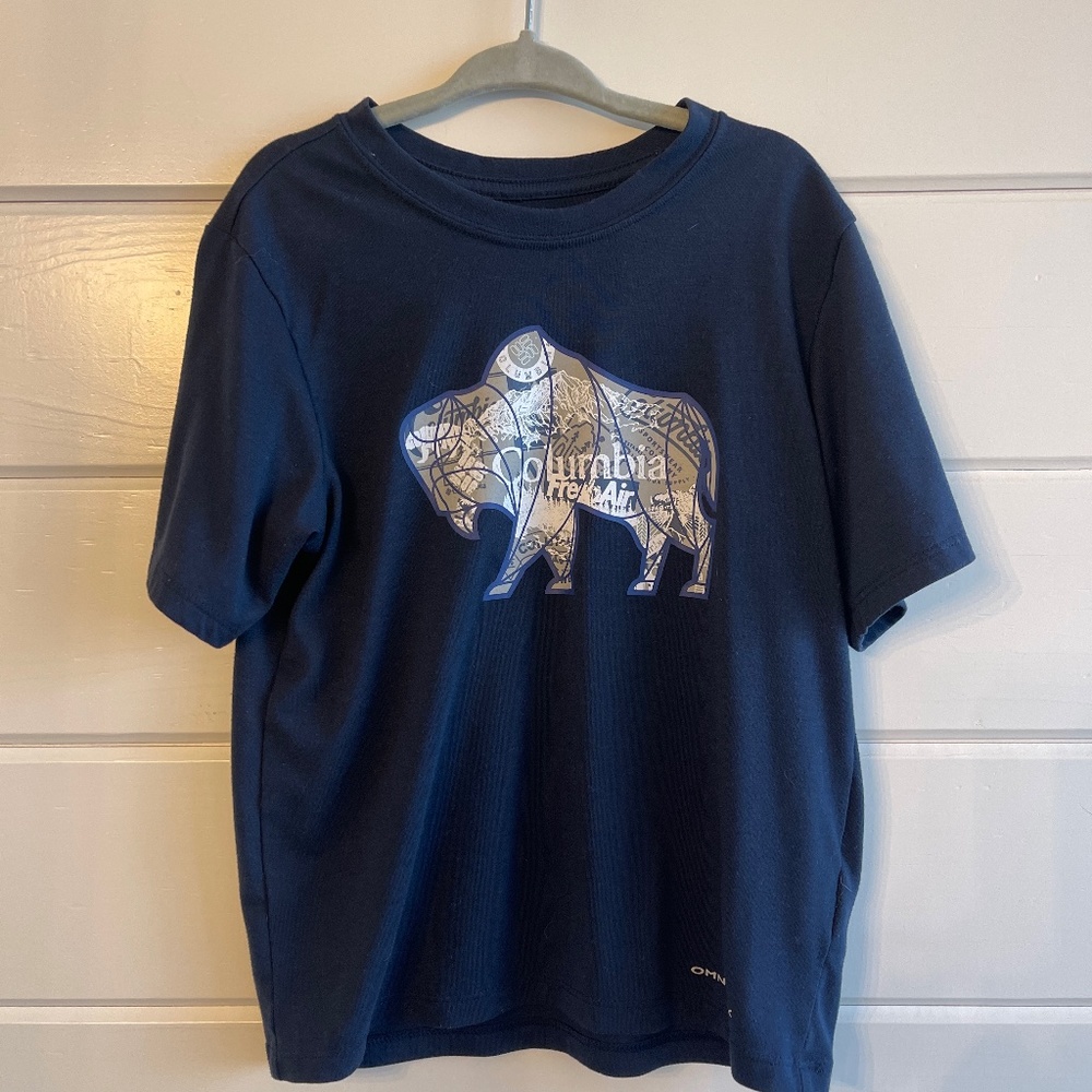Boys Columbia t-shirt